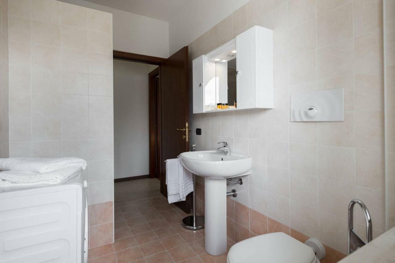 Apartamento Ortaglia A2 Torri Del Benaco Exterior foto